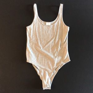🦋Abound heather gray crewneck bodysuit